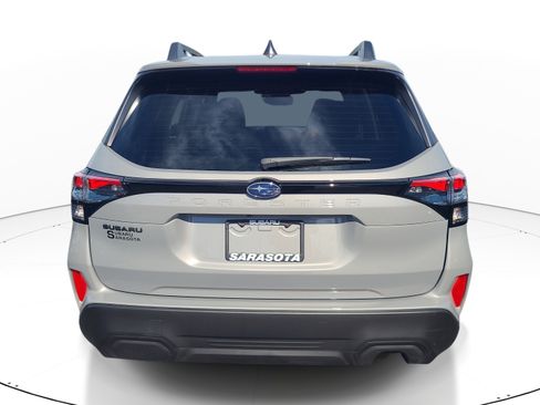 Certified 2025 Subaru Forester Premium AWD/4WD image 5