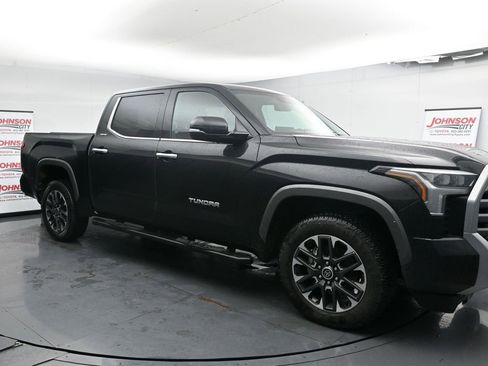 Used 2023 Toyota Tundra Limited image 2