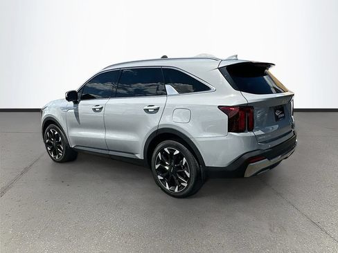 Certified 2025 Kia Sorento SX FWD image 5