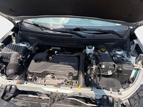 Used 2020 Chevrolet Equinox LT AWD/4WD image 23