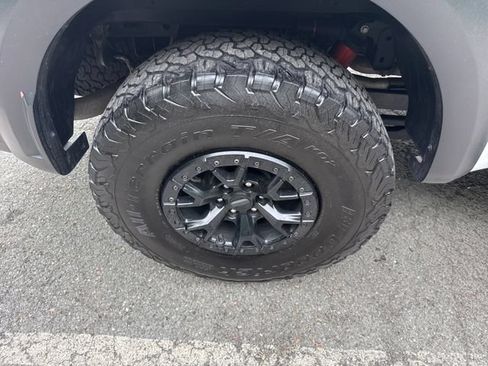 Certified 2023 Ford F150 Raptor w/ Raptor 37 Performance Package AWD/4WD image 18