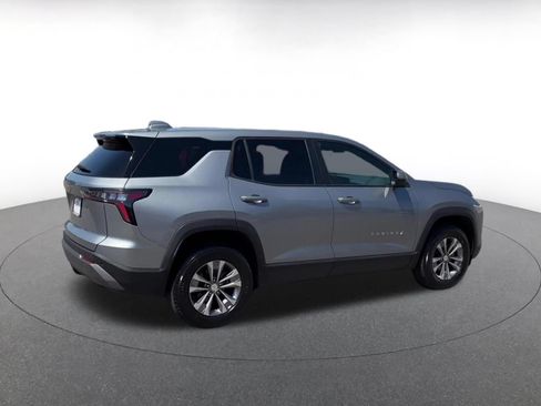 Used 2025 Chevrolet Equinox LT FWD image 11