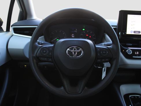 Used 2024 Toyota Corolla LE image 23
