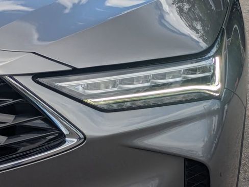 Certified 2025 Acura MDX FWD w/ Technology Package image 9