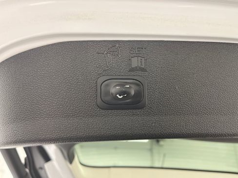 Used 2019 Ford Escape SEL image 29