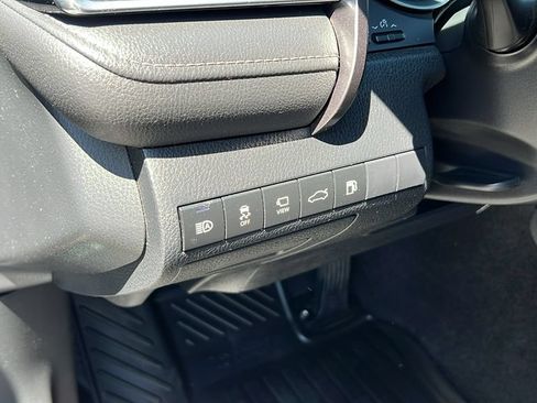 Used 2018 Toyota Camry XSE w/ Audio Package FWD image 14