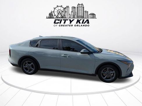 Certified 2025 Kia K4 FWD image 7