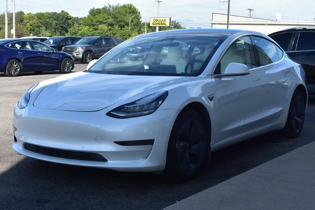 Used 2020 Tesla Model 3 Standard Range Plus RWD image 15