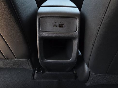 Used 2025 Chevrolet Trax LT w/ LT Convenience Package FWD image 20