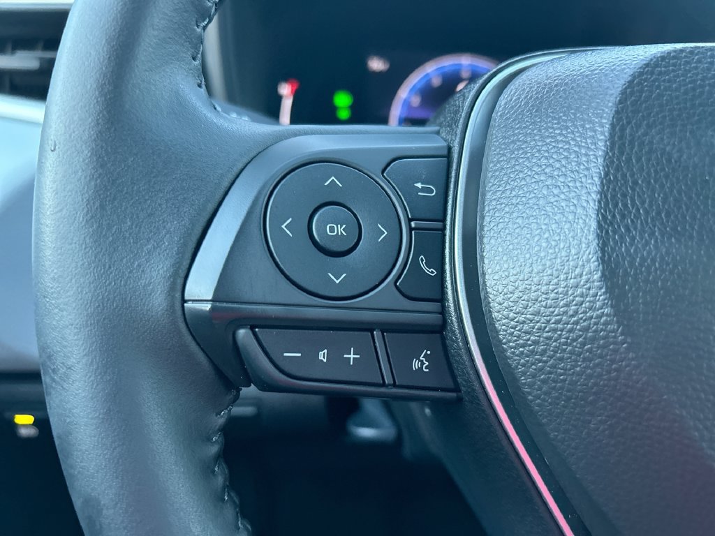 Used 2026 Toyota Corolla SE FWD image 15