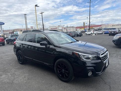 Used 2019 Subaru Outback 2.5i Premium AWD/4WD image 3