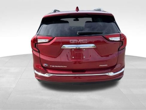 Certified 2024 GMC Terrain Denali w/ Denali Premium Package AWD/4WD image 4