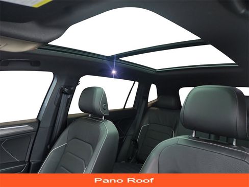 Used 2023 Volkswagen Tiguan SEL R-Line image 11