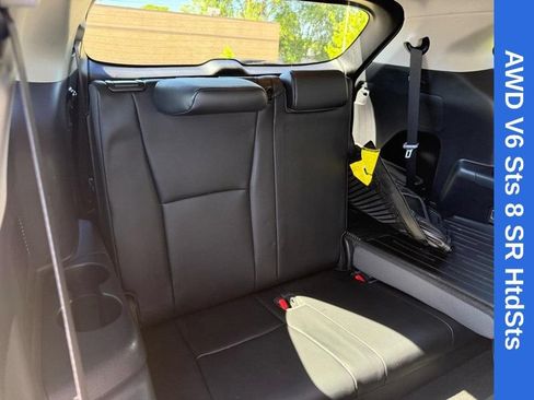 Used 2021 Toyota Highlander XLE AWD/4WD image 13