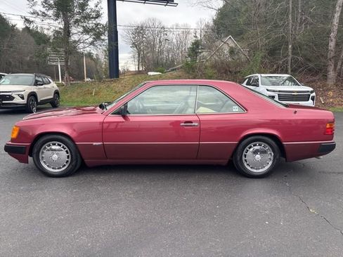 Used 1989 Mercedes-Benz 300 CE Coupe image 8
