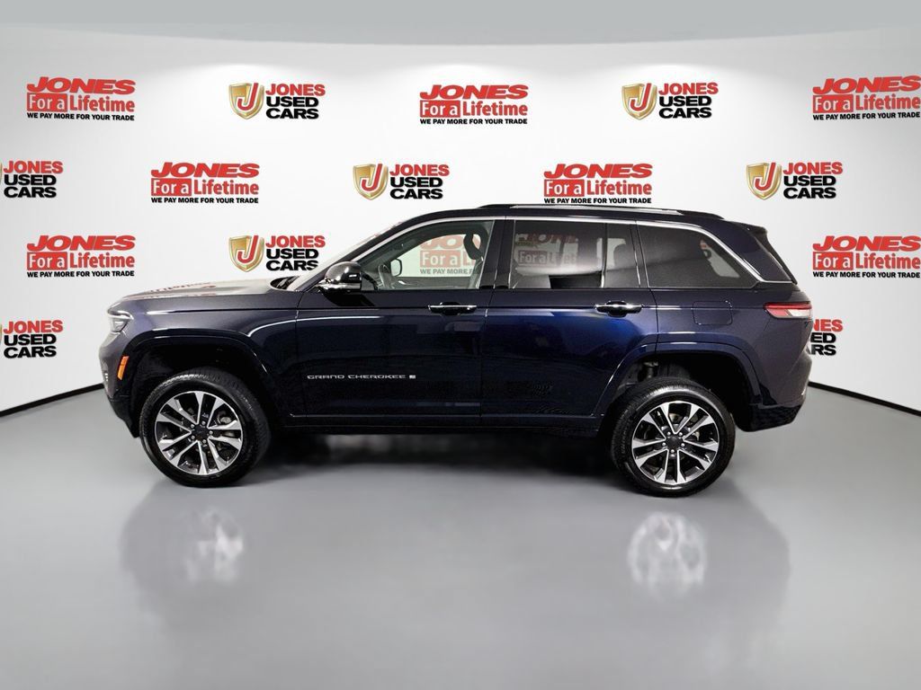 Used 2023 Jeep Grand Cherokee Overland w/ Adv Protech Group III AWD/4WD image 14