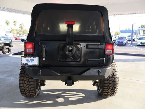 Used 2016 Jeep Wrangler Unlimited Sport image 8