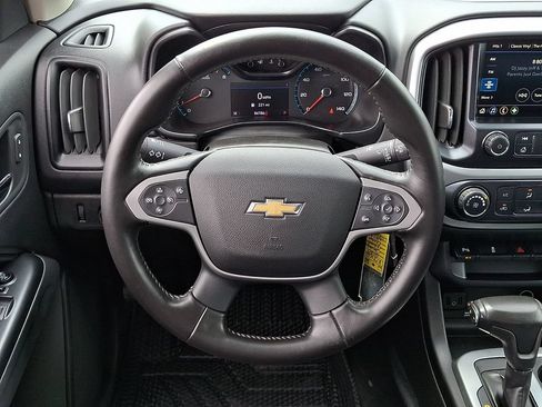 Used 2020 Chevrolet Colorado LT w/ Safety Package RWD image 19