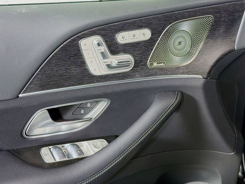 New 2026 Mercedes-Benz GLS 450 4MATIC image 21