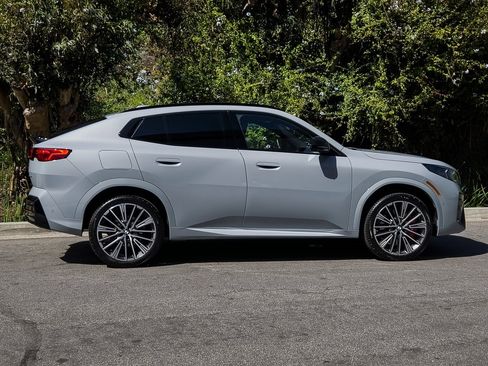 New 2026 BMW X2 xDrive28i w/ Technology Package image 4