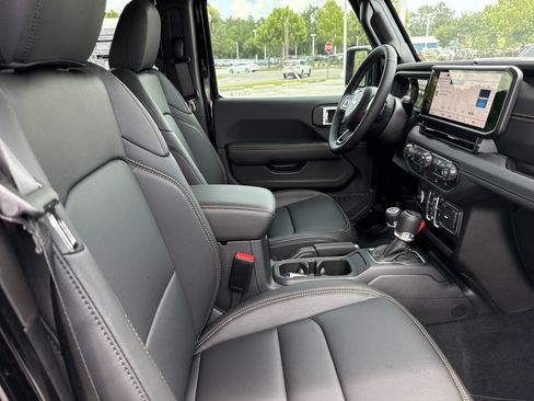 Used 2026 Jeep Gladiator Sport AWD/4WD image 20