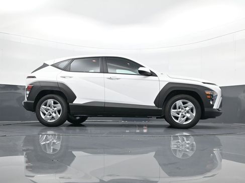 New 2026 Hyundai Kona SE image 24
