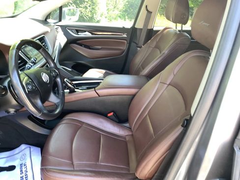 Used 2019 Buick Enclave Avenir w/ Avenir Technology Package FWD image 26