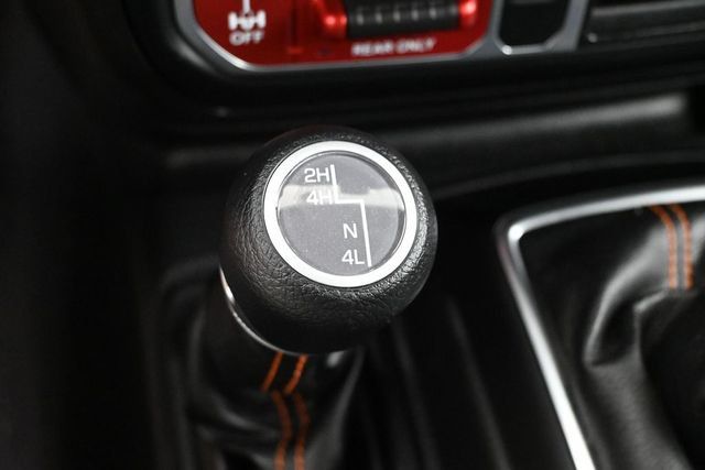 Used 2023 Jeep Gladiator Mojave AWD/4WD image 27