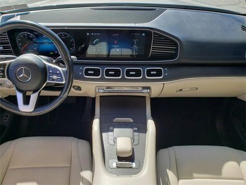 Used 2021 Mercedes-Benz GLS 450 4MATIC image 18