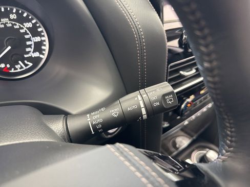 Used 2024 Nissan Armada Platinum w/ Captain's Chairs Package image 26