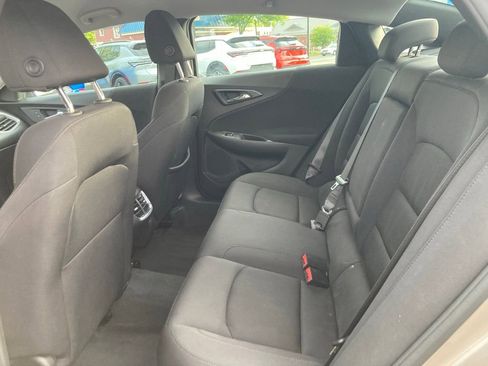 Used 2023 Chevrolet Malibu LT FWD image 15