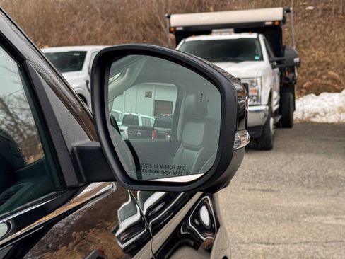 Used 2025 Ford Expedition Active image 12