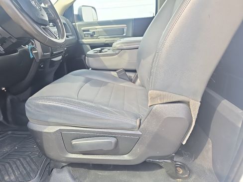 Used 2018 RAM 3500 Tradesman w/ Power & Remote Entry Group RWD image 14
