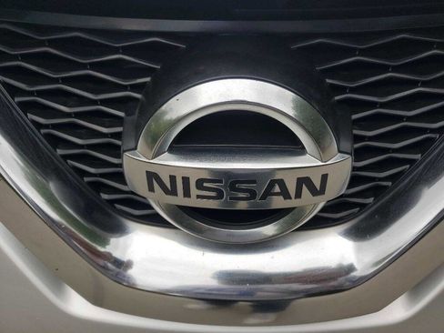 Used 2015 Nissan Rogue S image 11