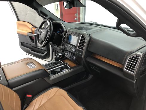 Used 2017 Ford F150 Limited w/ Trailer Tow Package image 17