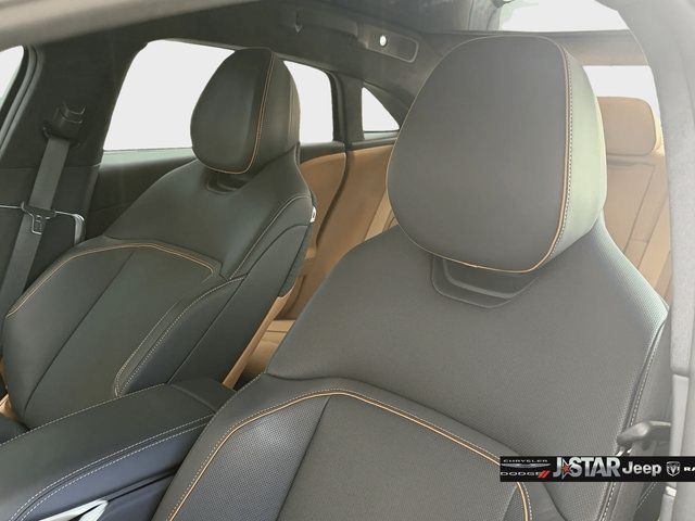 Used 2025 Lucid Air Touring AWD/4WD image 11