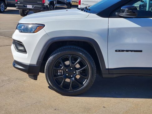 Used 2022 Jeep Compass Altitude w/ Convenience Group image 10