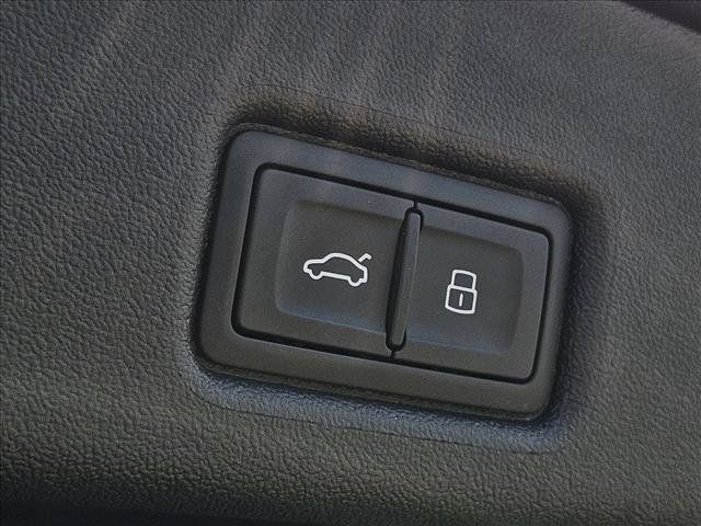 Certified 2026 Audi SQ5 Premium Plus AWD/4WD image 25