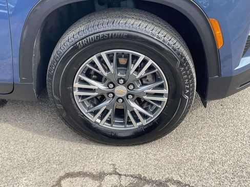 Certified 2024 Chevrolet Traverse LT image 12