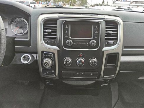 Used 2019 RAM 1500 Classic Warlock AWD/4WD image 7