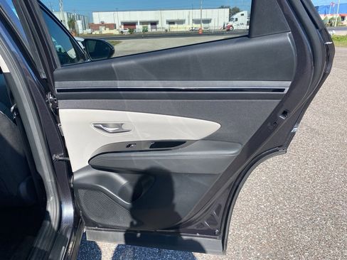 Used 2022 Hyundai Tucson SEL w/ Convenience Package image 16