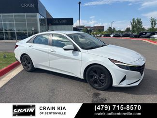 Used 2023 Hyundai Elantra SEL FWD video 1