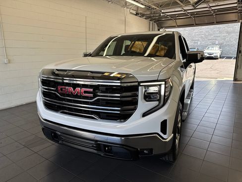 Used 2026 GMC Sierra 1500 SLT w/ SLT Premium Package AWD/4WD image 3