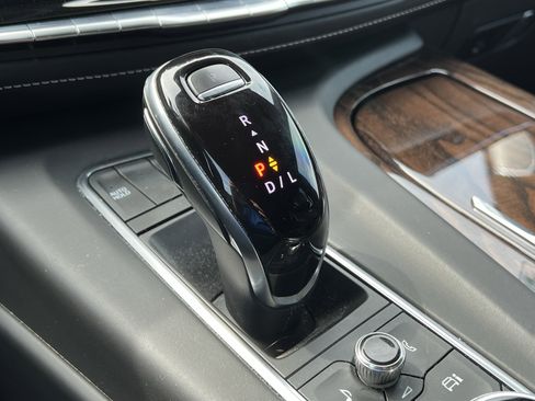 Used 2021 Cadillac Escalade ESV Sport Platinum w/ Heavy-Duty Trailer Package image 26