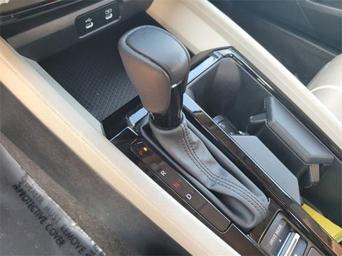 Used 2024 Honda Accord EX-L image 19