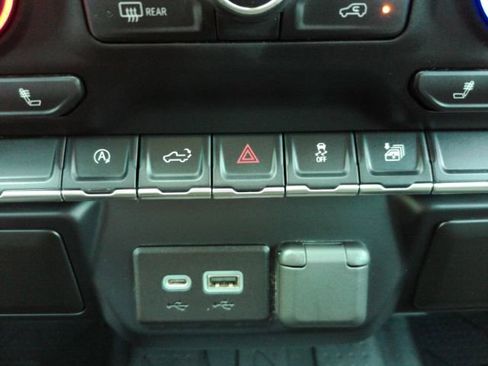 Used 2020 Chevrolet Silverado 1500 RST w/ All-Star Edition image 41