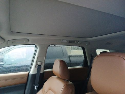 Used 2022 Nissan Pathfinder Platinum w/ Cargo Package image 10