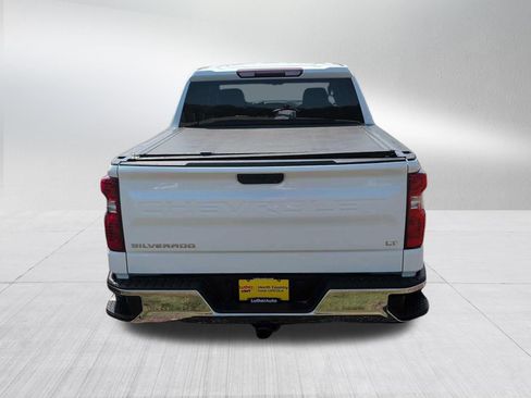 Used 2021 Chevrolet Silverado 1500 LT AWD/4WD image 12