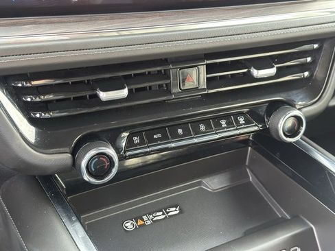 Certified 2025 Chevrolet Tahoe Z71 image 10