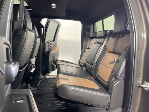Used 2021 Chevrolet Silverado 3500 High Country w/ Z71 Off-Road Package AWD/4WD image 20